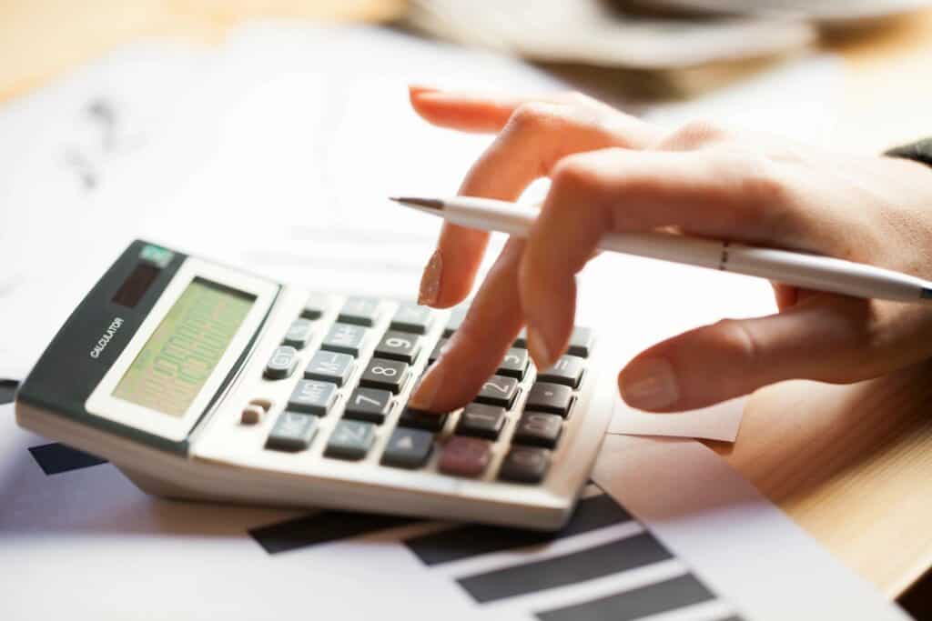 La importancia de los pagos puntuales: Cómo puede afectar la morosidad a su calificación crediticia