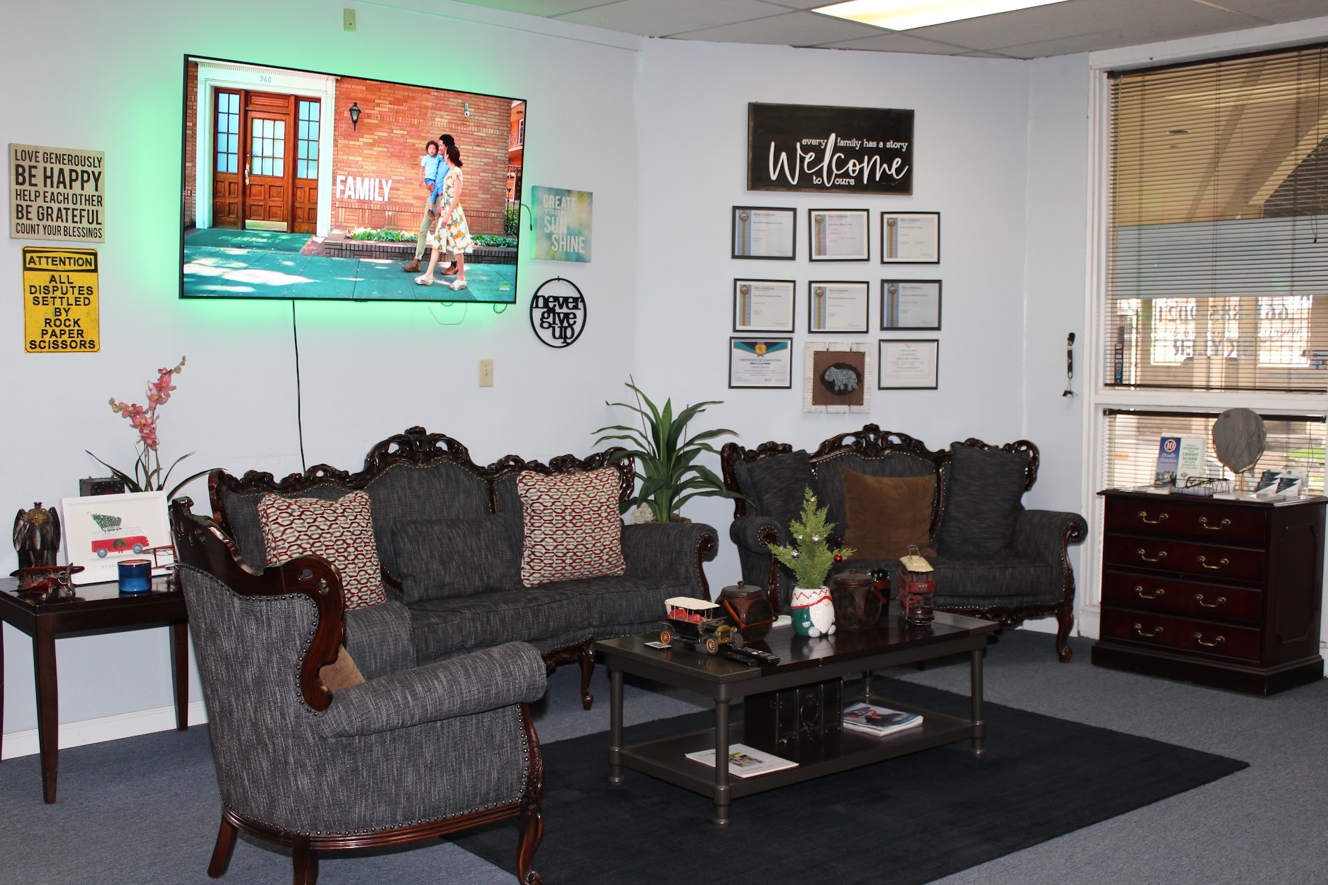 Client waiting area at Maximum Score Builders