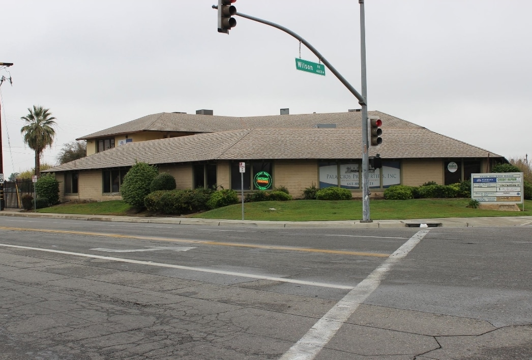 Maximum Score Builders office building on Wilson Road, Bakersfield CA